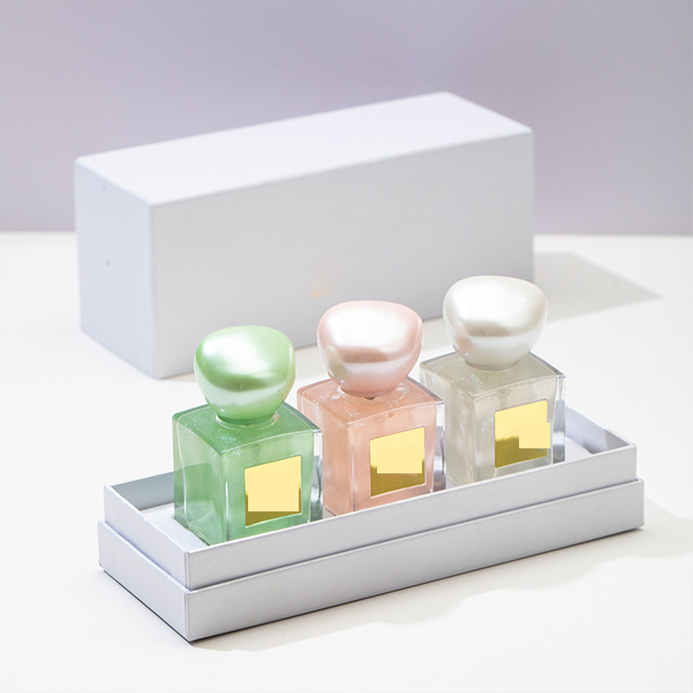 Stylish Perfume Bottles Set Packaging Boxes