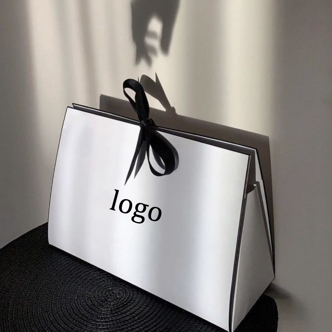 High-end Luxury Triangle Paper Bag with Ribbon