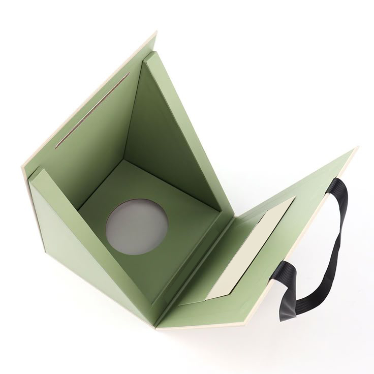 Luxury Goods Packaging Boxes with Triangle Design