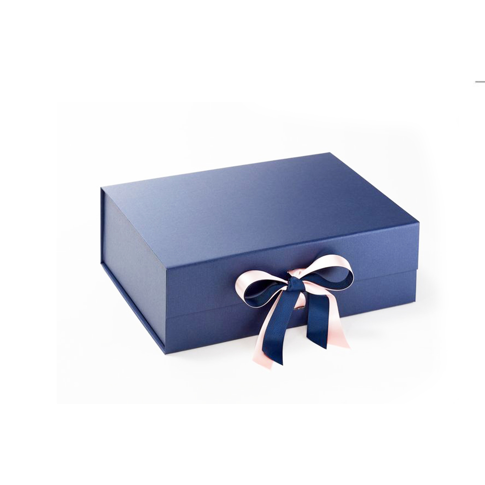Elegant Magnetic Folding Ribbon Gift Boxes for Valentine's Day